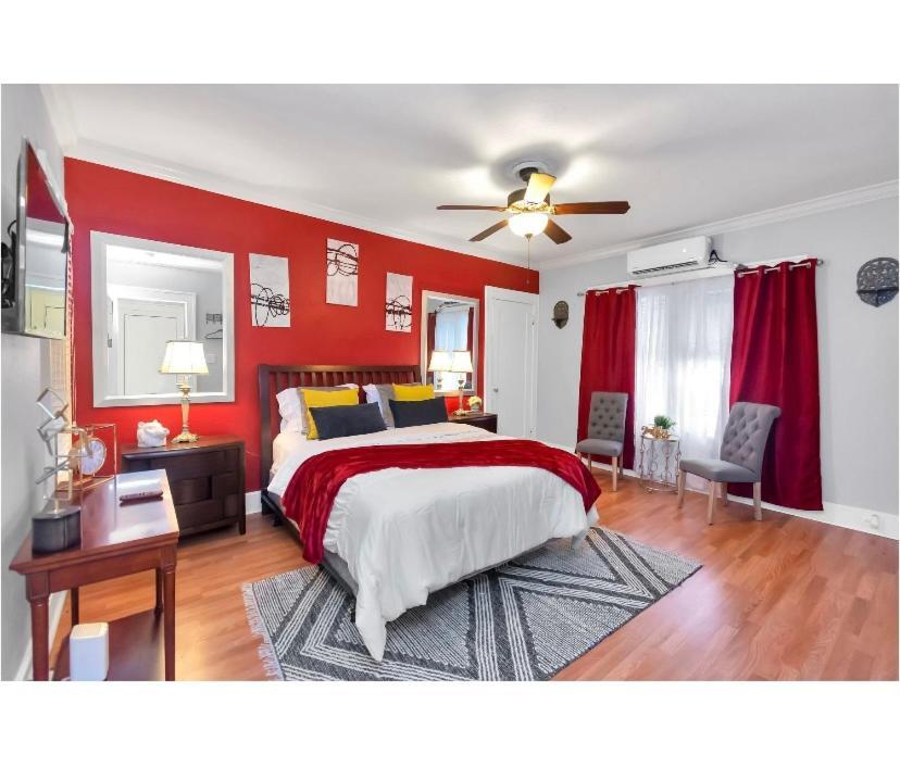 Cozy Downtown Studio By Toyota Center Houston Exterior photo