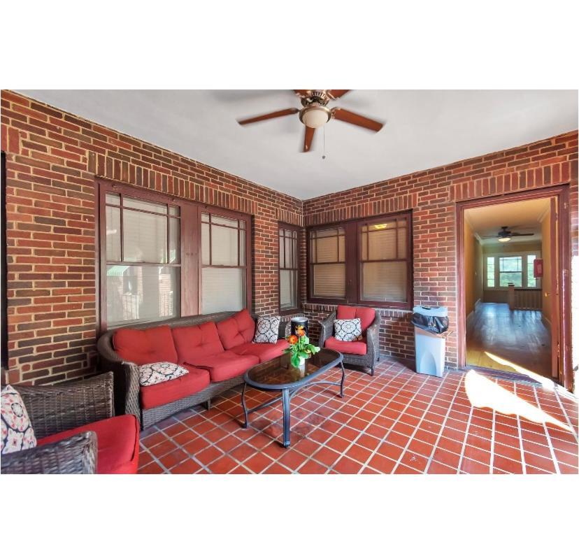 Cozy Downtown Studio By Toyota Center Houston Exterior photo